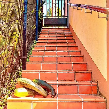 La Escondida Dom wakacyjny San Bartolome de Los Montes